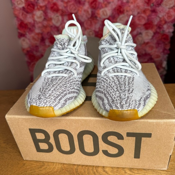 Yeezy blue tint zebra sneakers size 8 - Picture 3 of 9